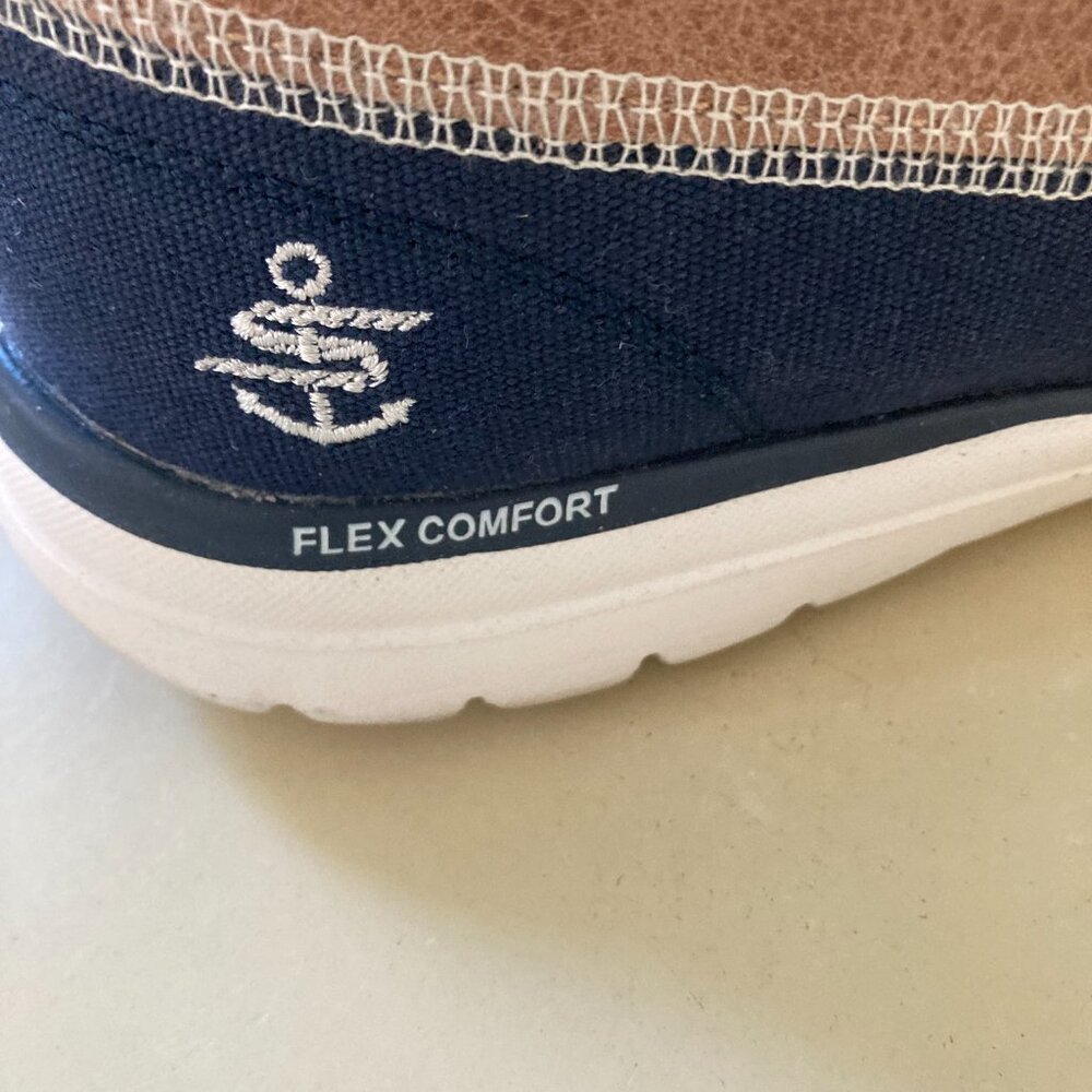 Sketchers Flex Comfort boat shoes - size 8 - Picture 4 of 6